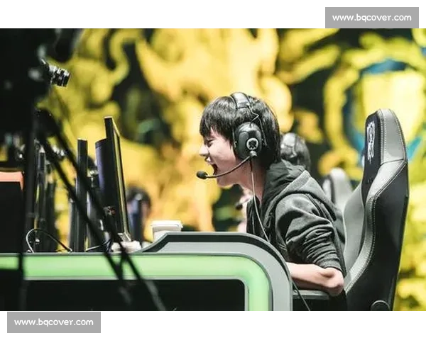 成都电竞盛会聚焦英雄联盟顶级赛事激情对决引爆全城夏季巅峰之战 成都电竞盛会聚焦英雄联盟顶级赛事激情对决引爆全城夏季巅峰之战