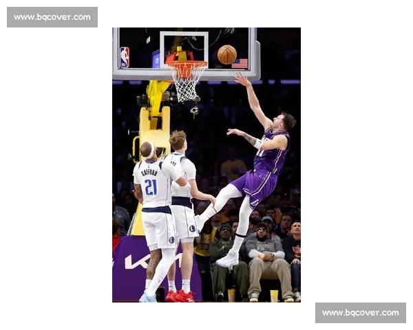 湖人末节惊天逆转独行侠 东契奇詹姆斯联手带队赢下116比110胜利