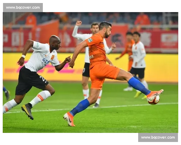 山东鲁能比赛直播全程解析焦点战况与球迷热议精彩瞬间回顾盘点 山东鲁能比赛直播全程解析焦点战况与球迷热议精彩瞬间回顾盘点