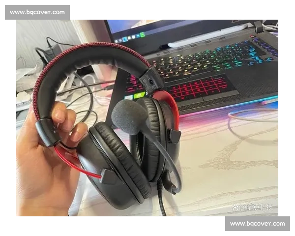 为职业电竞赛事而生的高性能比赛耳机沉浸音效制胜利器精准定位体验